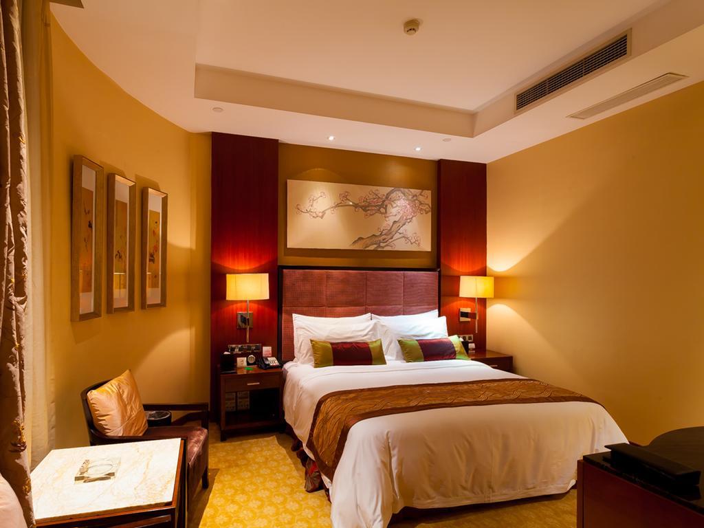 Celebrity City Hotel Chengdu Ruang foto