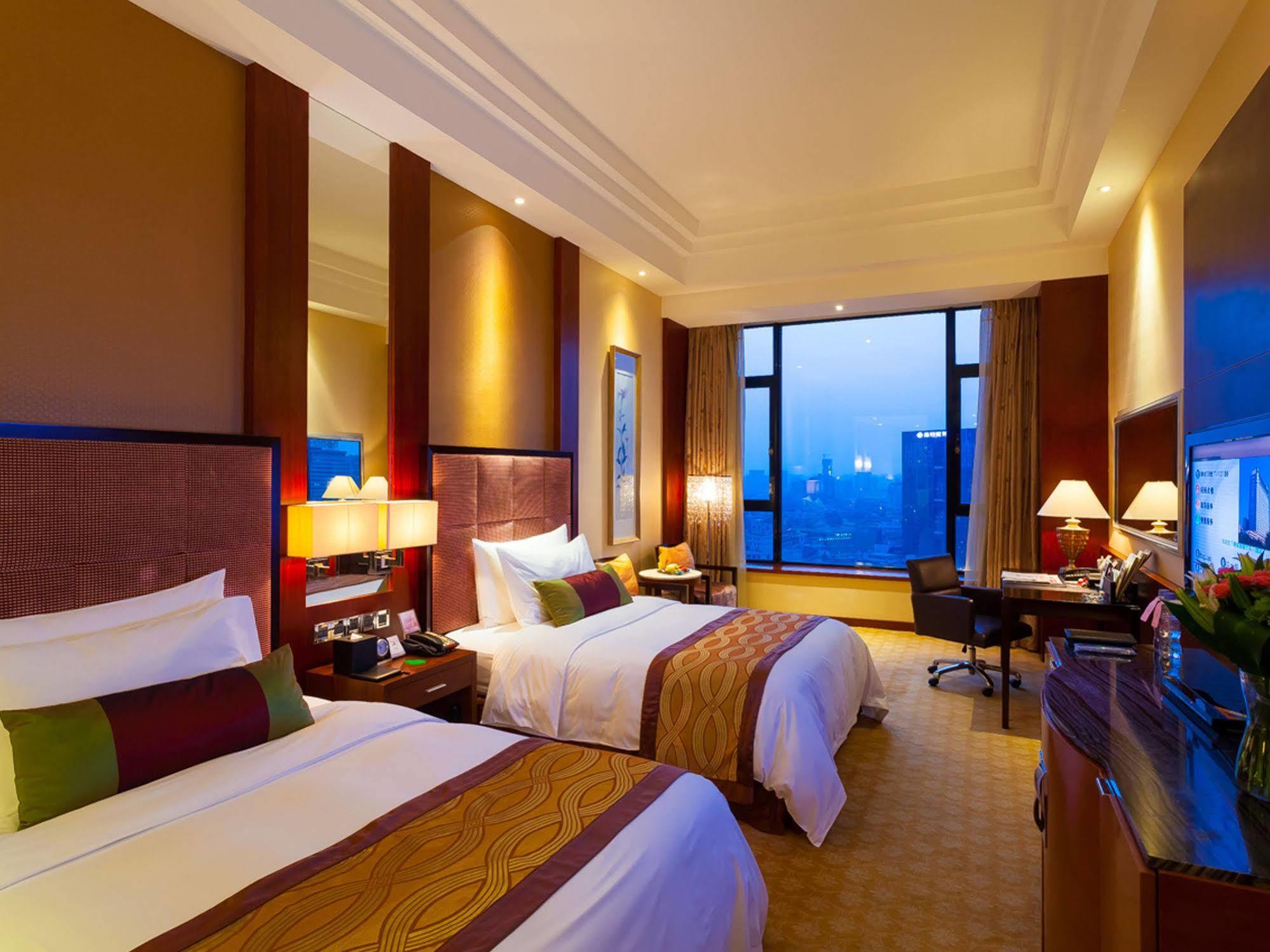 Celebrity City Hotel Chengdu Bagian luar foto