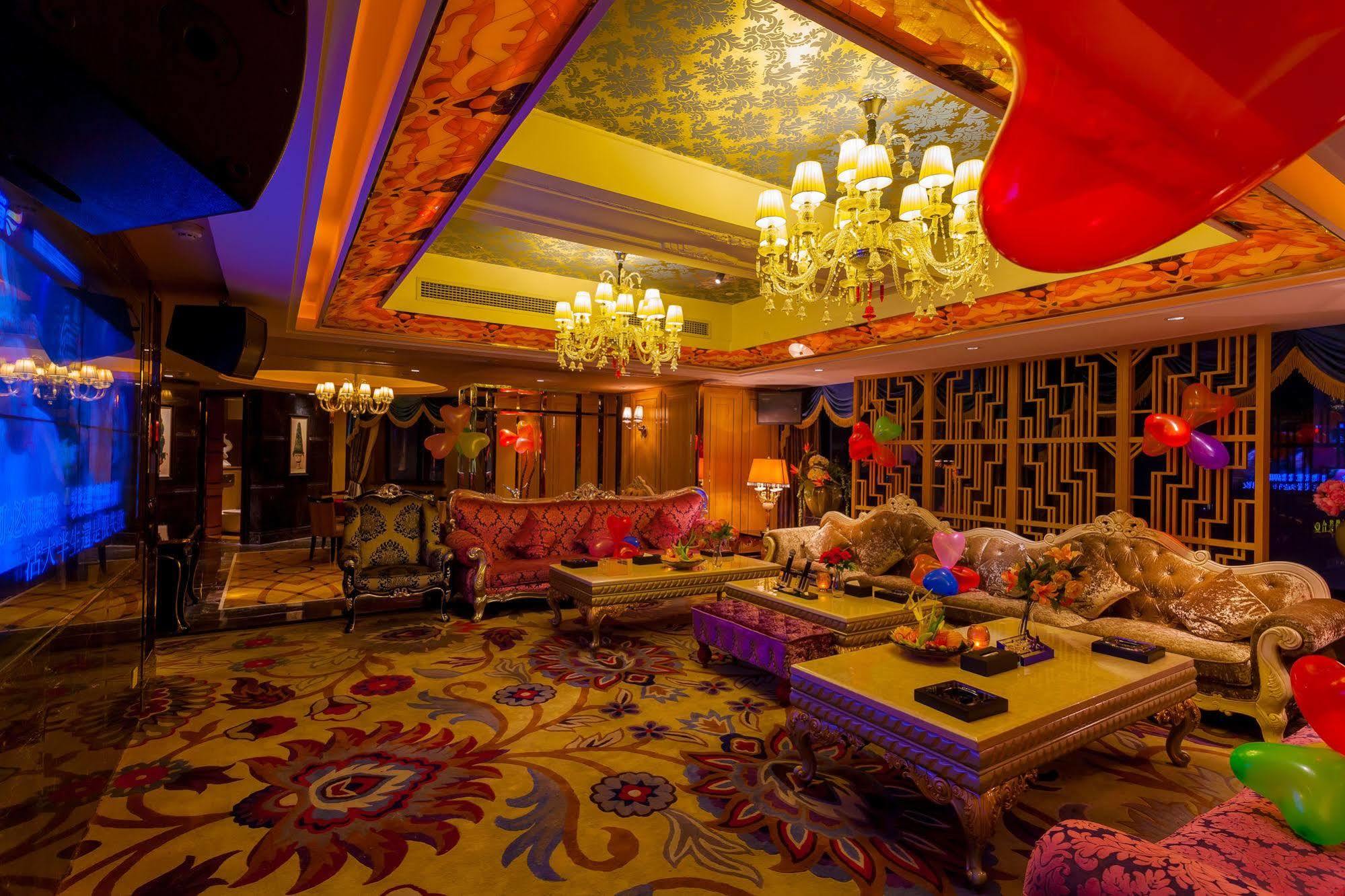Celebrity City Hotel Chengdu Bagian luar foto